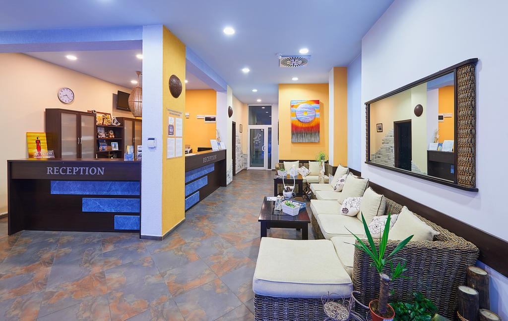Family Hotel Regata Pomorie Exterior foto